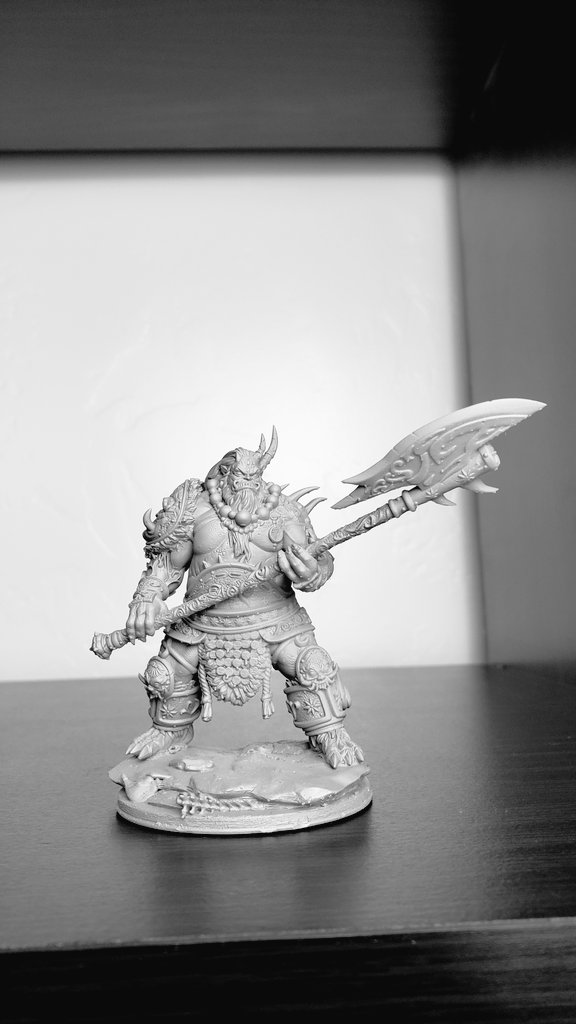 This is actually the smallest oni I got.

1 tease: SKULL THRONE.

Harakiri unboxing soon!