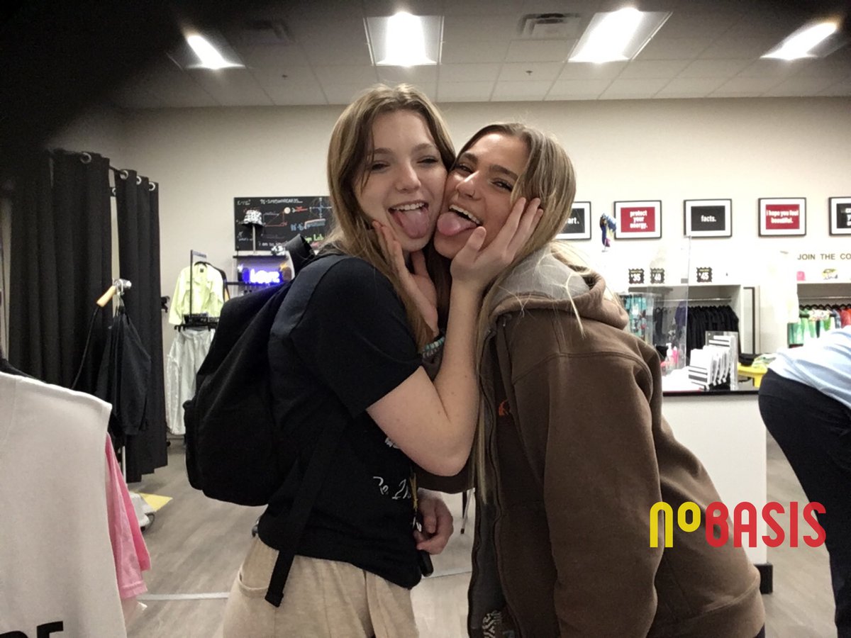 nobasisco's tweet photo. https://t.co/nrJS36I66D @snap_booth #snapboothapp https://t.co/3Oe7lI9ZnB