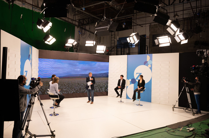 SwissChamAr's tweet photo. Bajo el lema "Construyendo un futuro sostenible", Zurich Argentina organizó la edición 2021 de #AgroTalks que giró en torno a tres ejes: sustentabilidad, transformación digital y cambio climático.
https://t.co/va3PsIB5sN https://t.co/SyCVbpcDjR