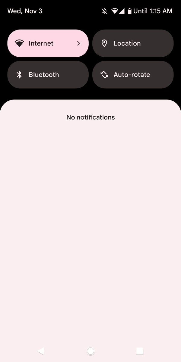 MissAllieMae_02's tweet image. I hate this so much. Used to have like 6 small icons easily available and now it&apos;s huge and less useful #googlepixelupdate