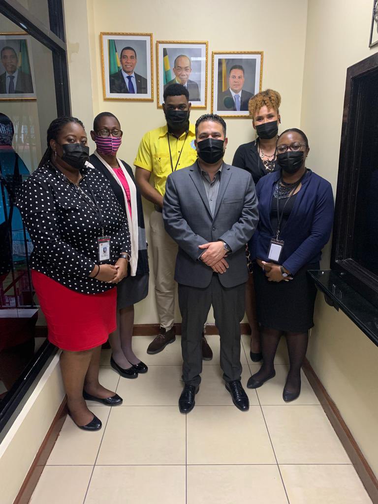 matthewsamuda's tweet image. Good visit to the Private Security Regulation Authority Office in Montego Bay, St. James. 

Hats off to our reliable, efficient team here committed to serving you. Keep up the good the work 
#NationalSecurity #PSRA #QuickStop.