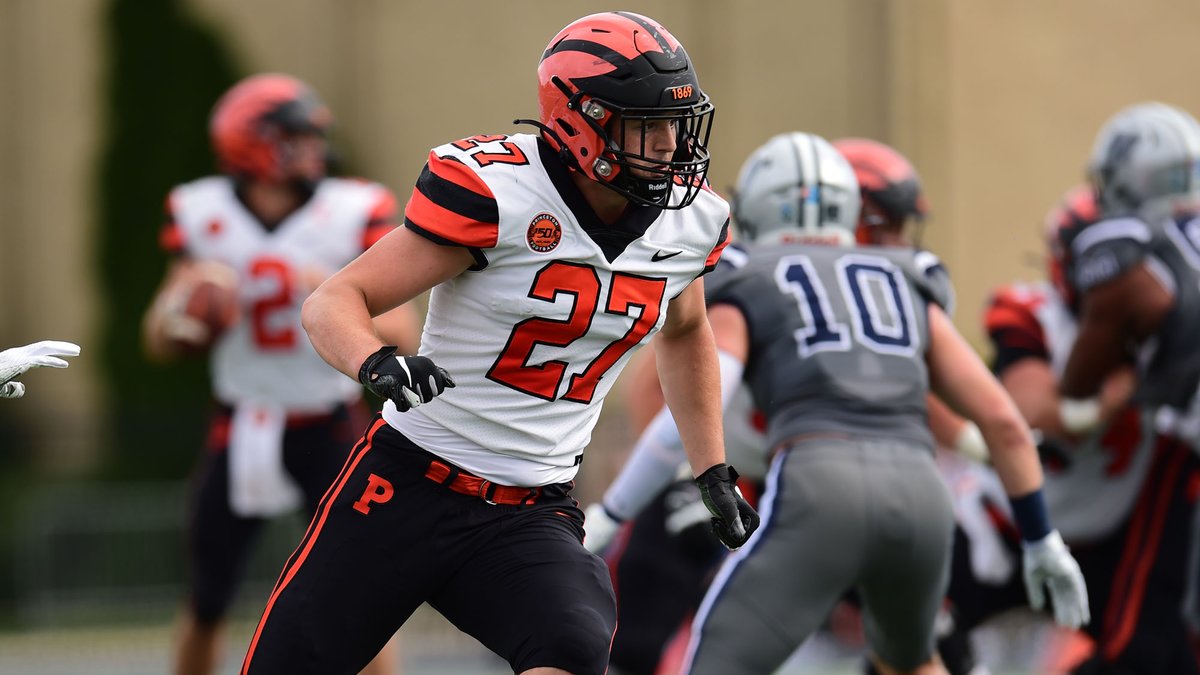 PrincetonFTBL's tweet photo. "The best part of being a tight end in this offense is other than throwing or carrying the ball, they're asked to do, encouraged to do and coached to do every job on the field." @CoachMWillis
A story on Princeton's tight ends: https://t.co/z4glhWYczP
#NA22AUBound 🍊🥤 https://t.co/qz7Q3izJOe