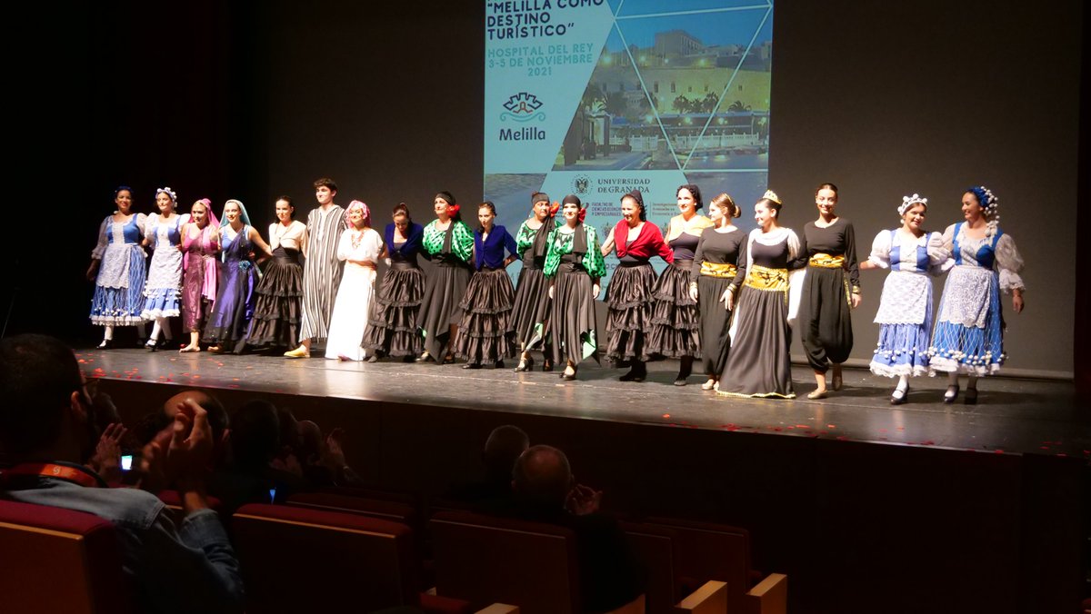 El acto ha finalizado con la actuación de <a href="/BalletColores/">BALLET COLORES</a>.