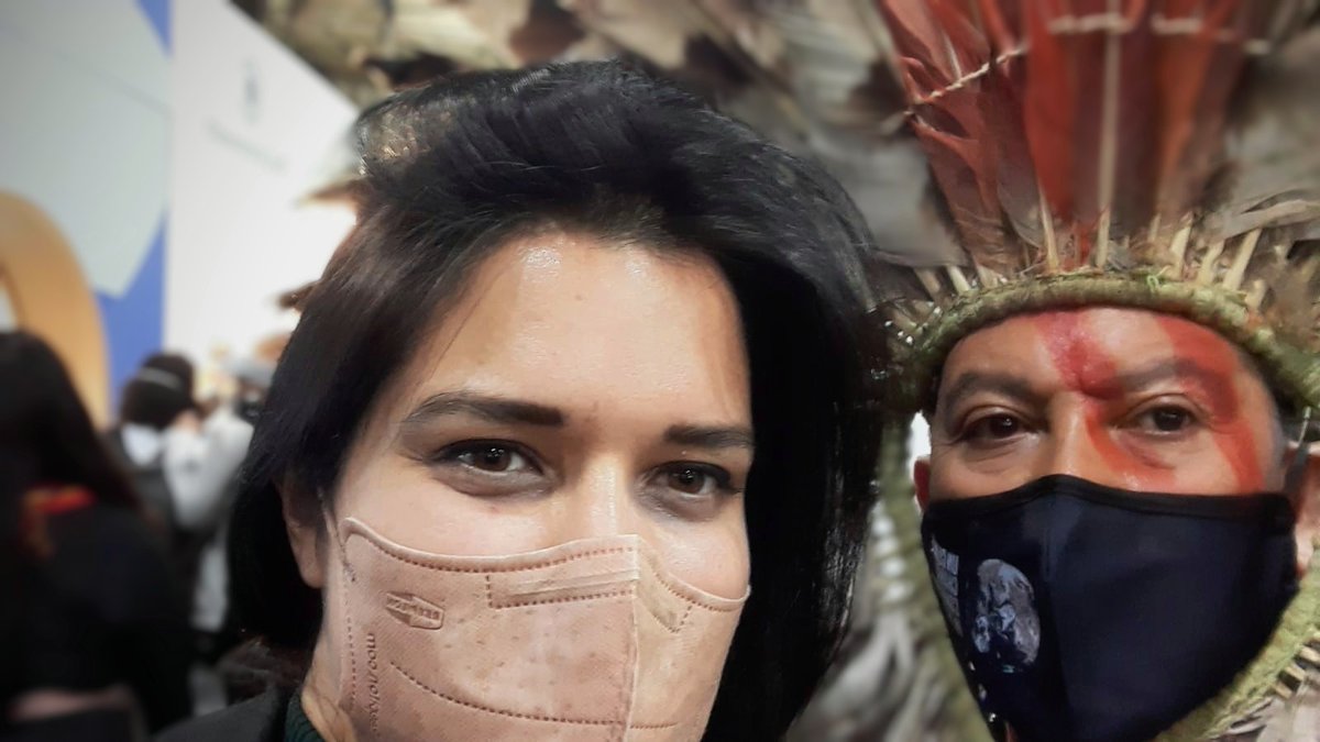 DMastracci's tweet photo. Discussing the role of #SatelliteImages &amp; #mapping for #IndigenousPeoples for #ClimateAction 
👉Kretã Kaingang
#Brazilian #Indigenous leader from the #Kaingang People #COP26 
cc: @ApibOficial @GeoIndigenous https://t.co/3keNZqo7QC