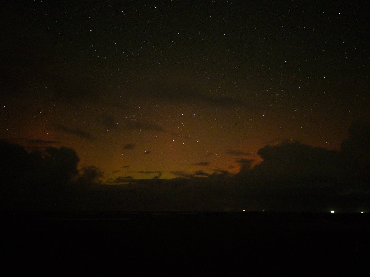 FerdyHoutstra's tweet photo. @poollicht Ik zie hier toch het een en ander op de horizon (Terschelling) https://t.co/OavVkhJ4J8