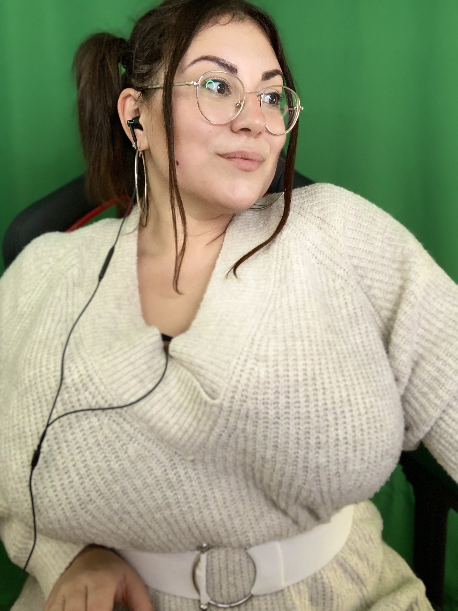 NataliaGrand1 på X: «I love horizonzerodawn Did you play it and are you  waiting for the second part? Nataliagrand ukrainestreamer  streamerukraine twitchukraine supportsmallstreams gaming gamers  streamer twitchgamer chat gamergirl tiktok ...