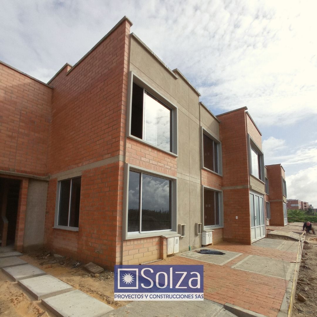SolzaSas's tweet photo. Con determinación y mucho trabajo avanzamos en estos tiempos invernales en la construcción de Manzana 9 de Estación de Alejandría |
Expertos haciendo Familias Felices
🚧🚧🚧
#Colombia
#Boyaca
#Tunja
#Paipa
#Duitama
#Sogamoso
#construccion
#inversion
#SOLZA https://t.co/TYl5FfmVAO
