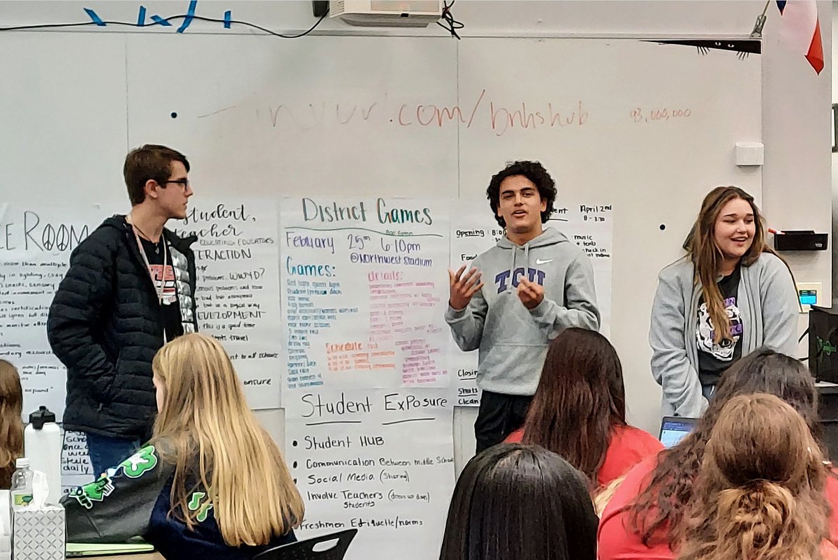 StucoEaton's tweet photo. The four NISD High School Student Councils sharing ideas on how to make @NorthwestISD the best in Texas! #nisdstuco https://t.co/Lr7h4o2y3f