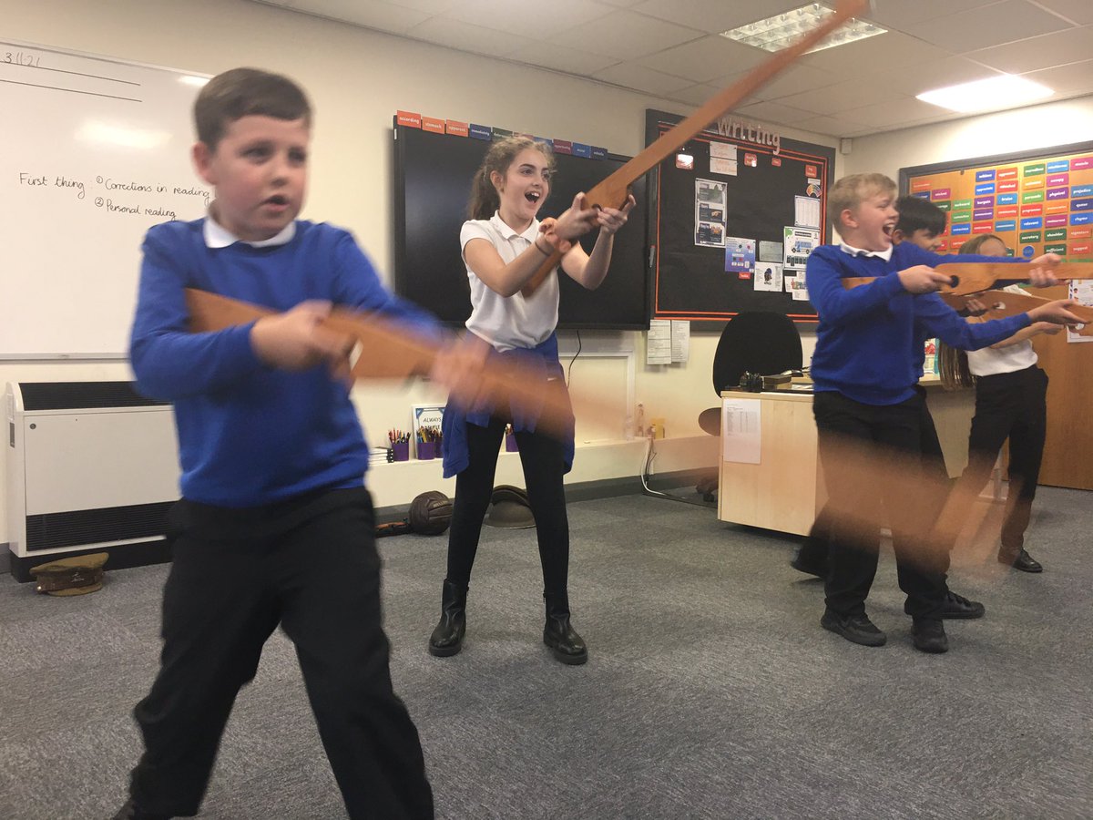 AcklamWhin's tweet image. Today in the WWI workshop, Class 13 have made soldier biscuits, learnt how to bandage and stretcher the wounded and hold a rifle, they’ve examined artefacts and undergone officer training. #fallenfields #lovelearning