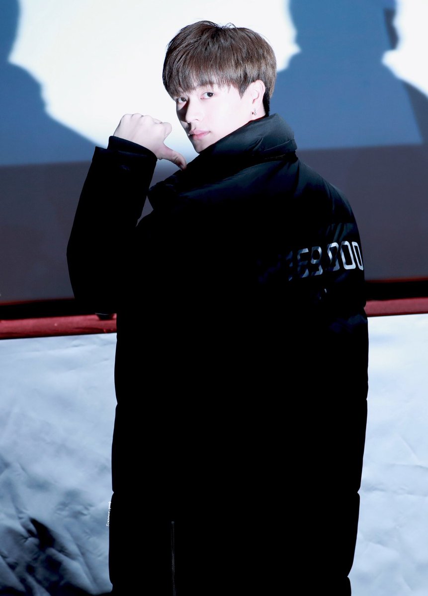 btobms_rie's tweet photo. D-10✨
D+542
171104 TBJ サイン会
@BTOB_6SJ
#비투비 #BTOB #성재 #sungjae #waitingforbtob #오고멜 #오사멜 #예지앞사 #고거신기 #우리가_함께라면_뭔들_아름답지_않을까 #비투비영원하자 #너없인안된다 https://t.co/ZJ5vUYTgAv