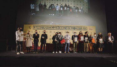 El Festival Internacional de Cine de Morelia (#FICM2021) cerró su 19ª edición con una ceremonia en la que premió a lo mejor de su Selección Oficial. ¿Sabes quiénes fueron los ganadores?

Leer más 🎬👉 [ bit.ly/3pVriLF ]