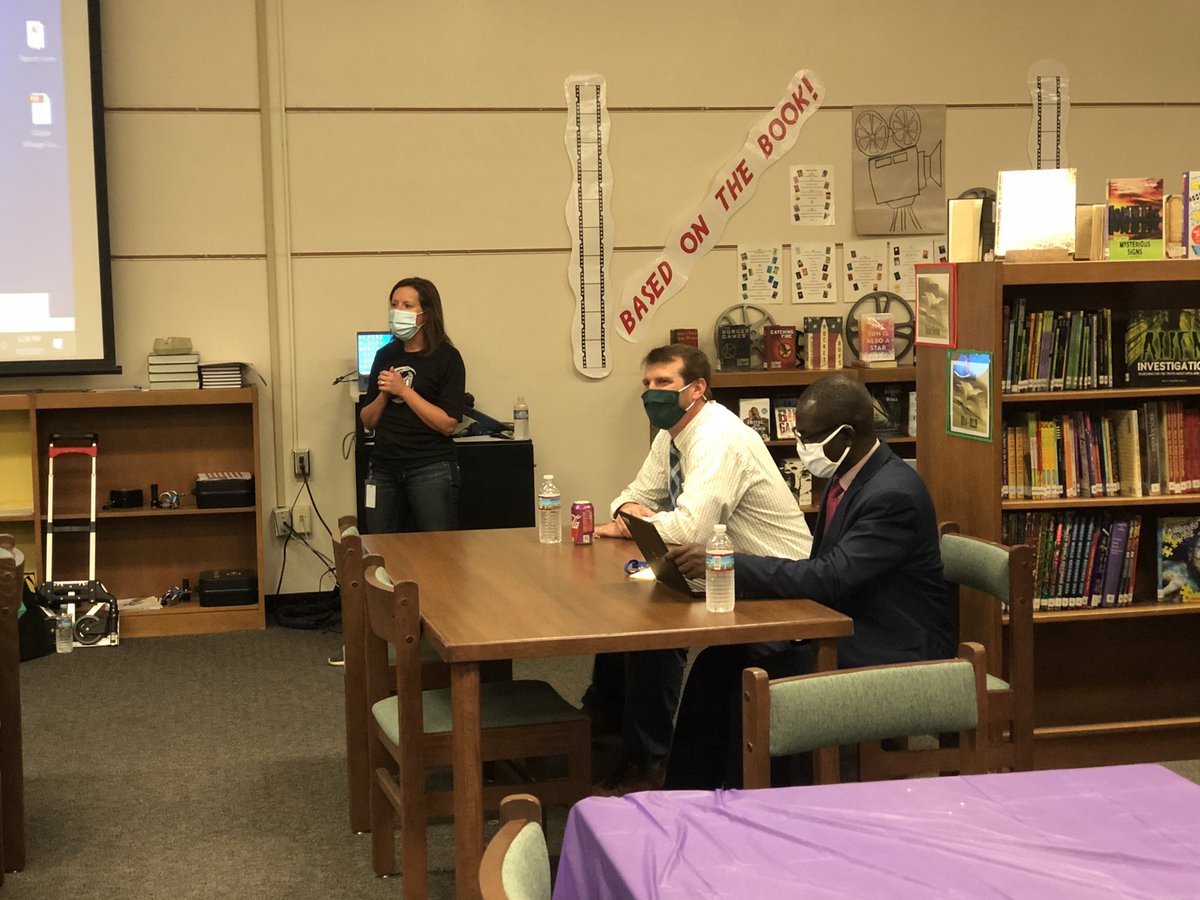 ccpsesolteam's tweet photo. Check out highlights from our @emsbulldogs ESOL Family Technology Night! Great questions from our families! Huge thanks to Mr. Norwood and the amazingly talented students from @CCPS_ccctc for planning &amp; preparing the meals for families/students! @CCPSk12 @CCPSPerformance @CteCcps https://t.co/DhqwlXu4lz
