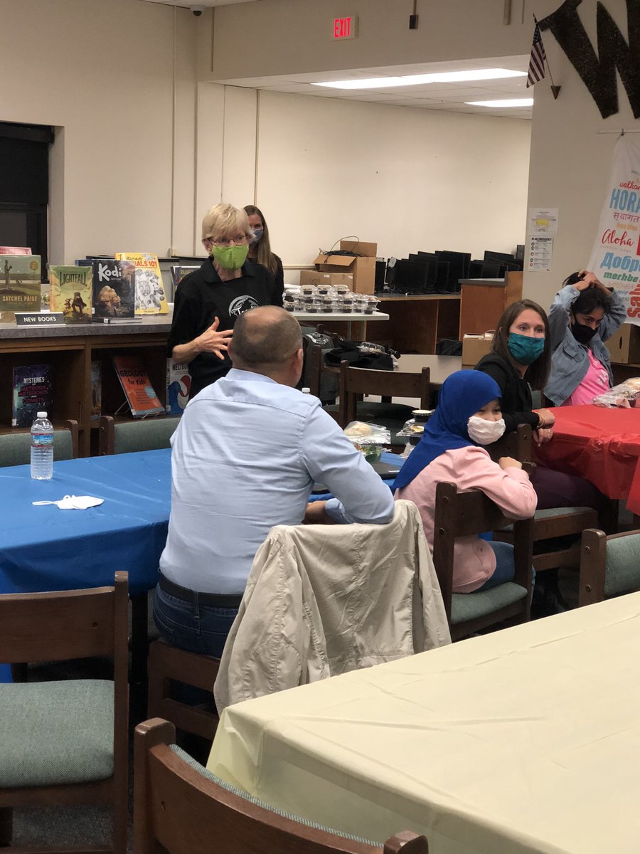 ccpsesolteam's tweet photo. Check out highlights from our @emsbulldogs ESOL Family Technology Night! Great questions from our families! Huge thanks to Mr. Norwood and the amazingly talented students from @CCPS_ccctc for planning &amp; preparing the meals for families/students! @CCPSk12 @CCPSPerformance @CteCcps https://t.co/DhqwlXu4lz