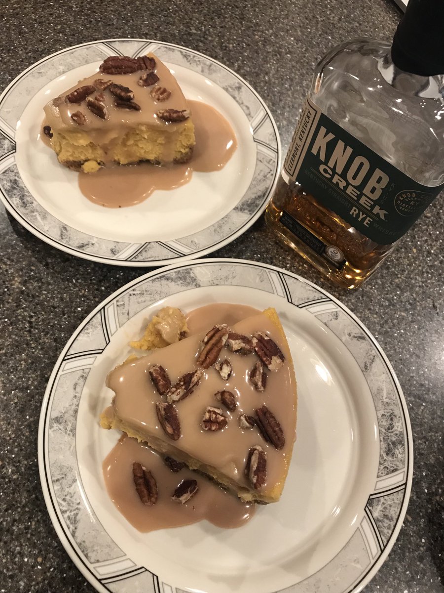 Hey ⁦<a href="/1933Lounge/">1933 Lounge</a>⁩ dessert ready to roll!