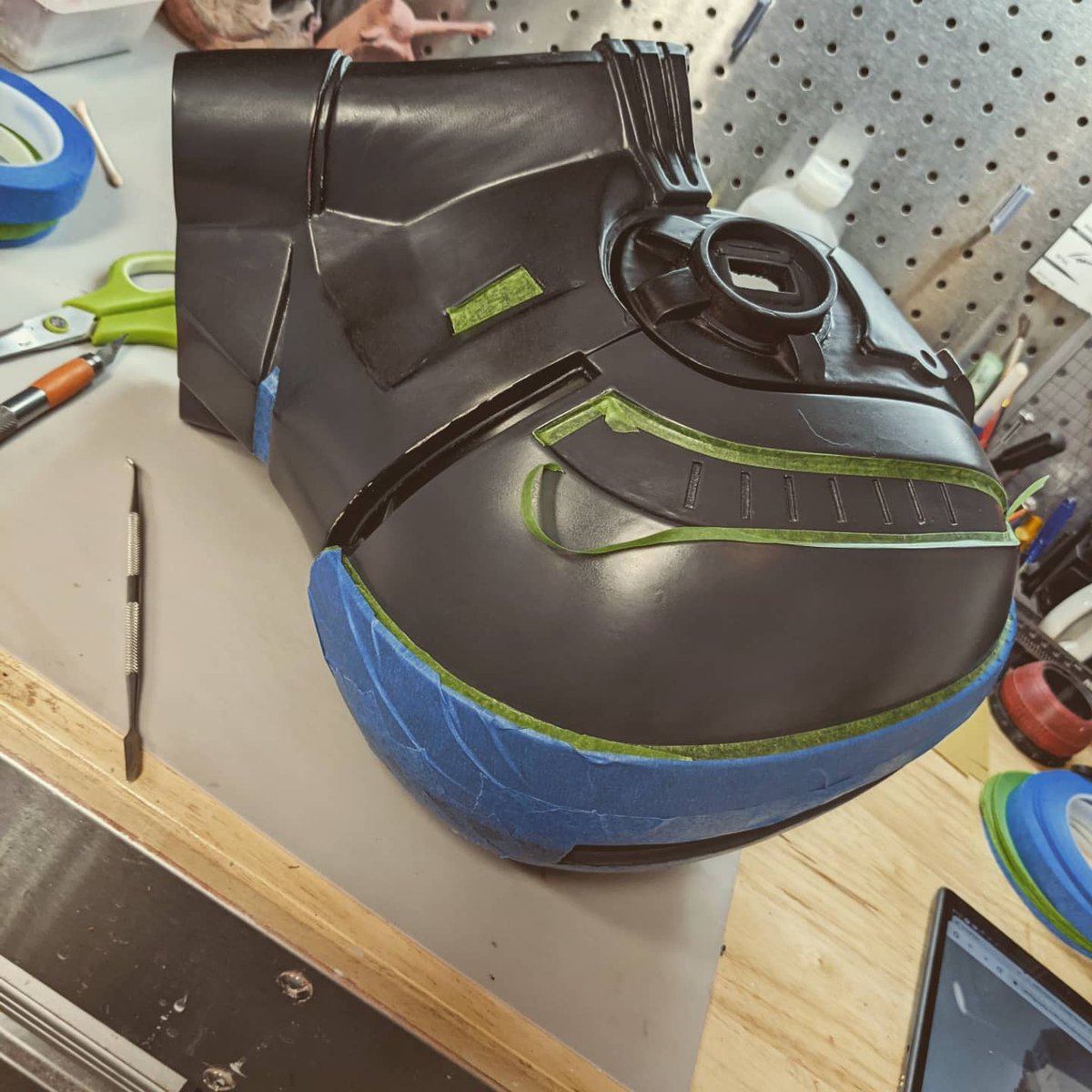 MantaCreations's tweet photo. Getting those base colors right for the #StarWars #3dprinted Echo from The #badbatch  Almost time to start weathering and 3D printing the greebles for finishing touches. https://t.co/5DkKlFLx96