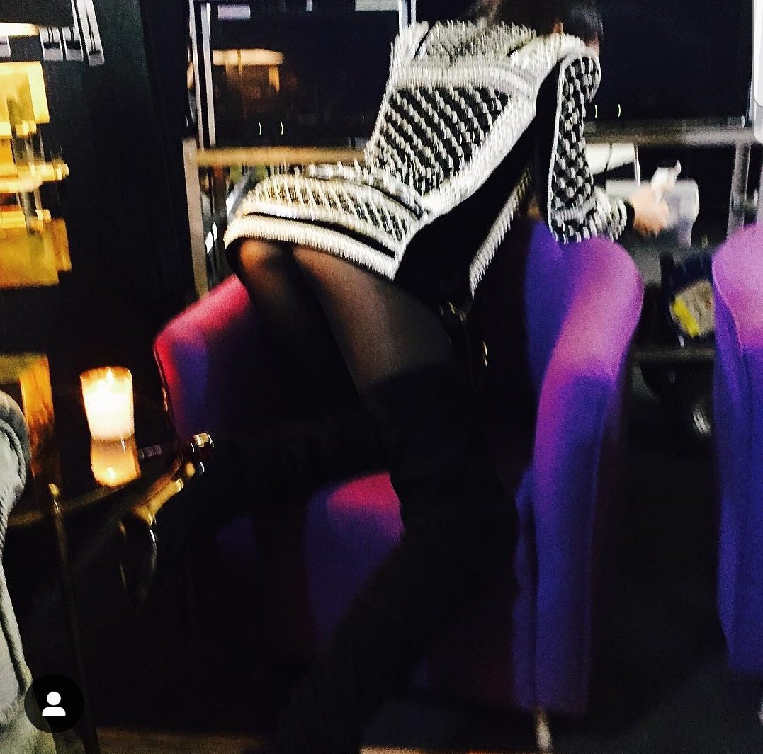 _ease47's tweet photo. Happy birthday  Kendall Jenner https://t.co/c5hYudeCA6