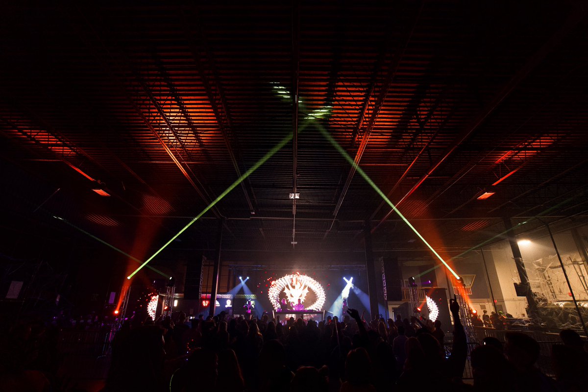 UncutRepublic's tweet photo. That was WICKED! 💀🔪 Thank you to everyone who came out for our 2nd annual Lights Out! Photos are now up on our Facebook. 🎃 #LightsOut2021

📸: @zenshootr  @aronkroger0 https://t.co/sGANXq7fnW