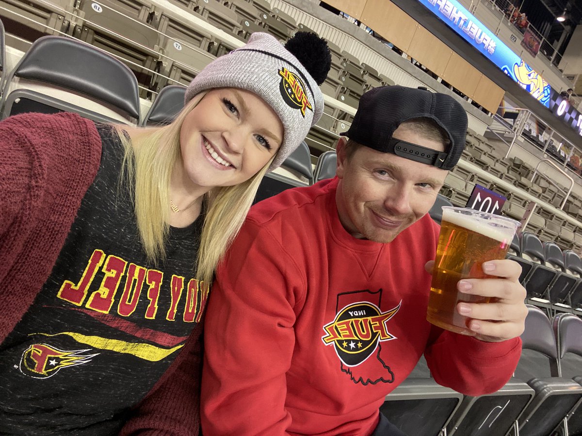 jacturley's tweet photo. ready for some hockey 🏒 ♥️ #FuelTheFire https://t.co/00QfXLhTZs