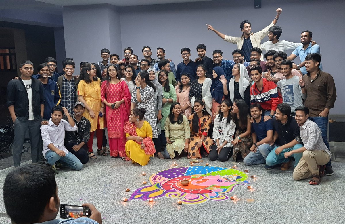 JKTMCH's tweet photo. Happy diwali to all of you from the entire family of #jnktmch ❤��🥳🎊🪔

#Deepavali2021 #dipawali #FestivalOfLights #Diwali2021 #Bihar 
@mangalpandeybjp @NitishKumar https://t.co/AGKuaaGITs