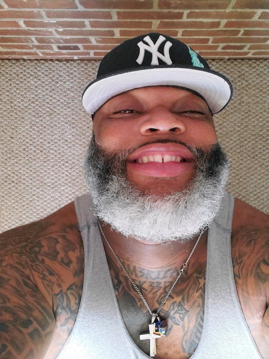 Happppppppppy Birthday Birthday to me smiling cause I'm Goooooood