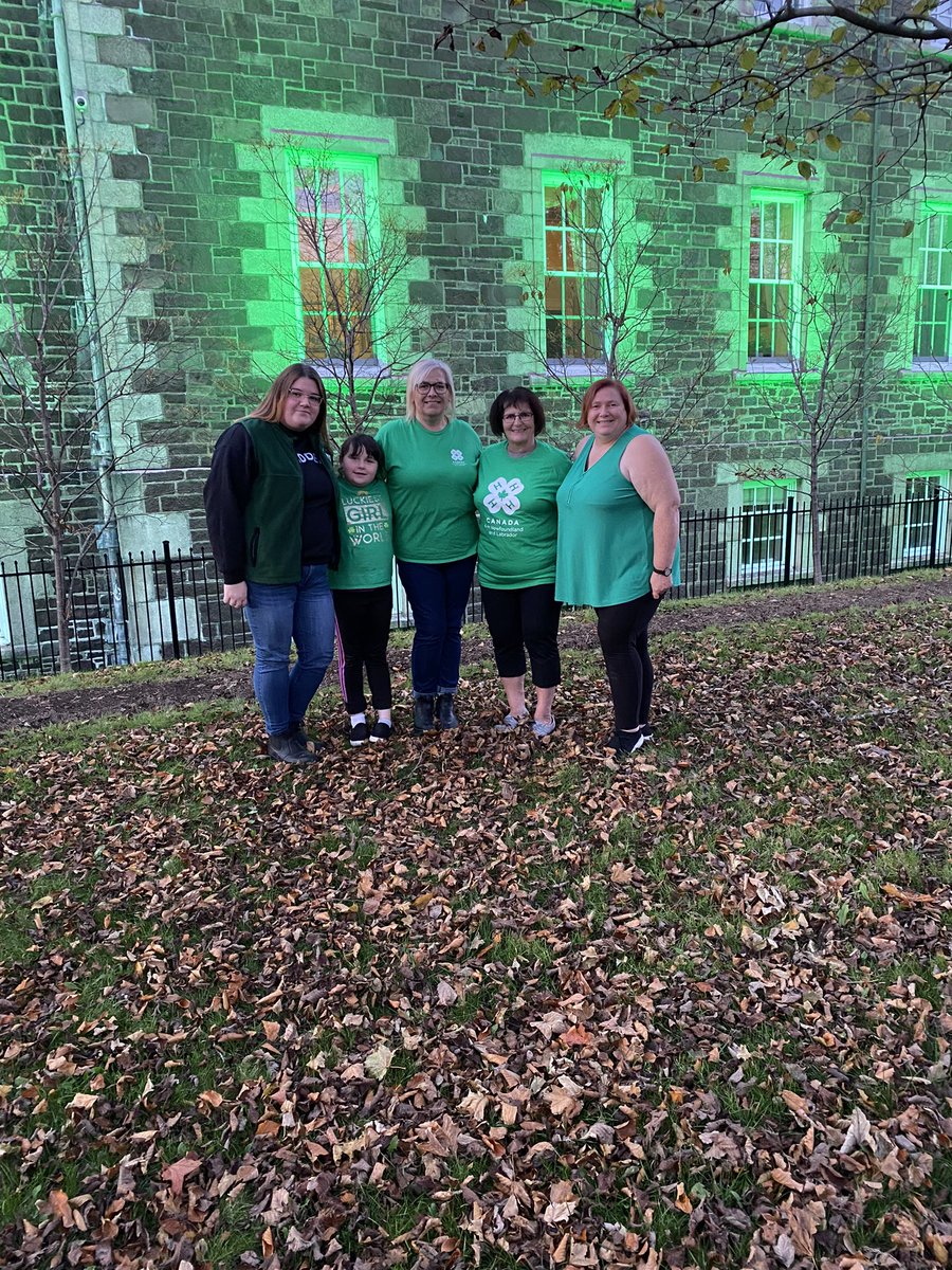 AshleyClarke02's tweet photo. @4H 💚💚 #ShowYour4HColours https://t.co/5RSGC2OIvD