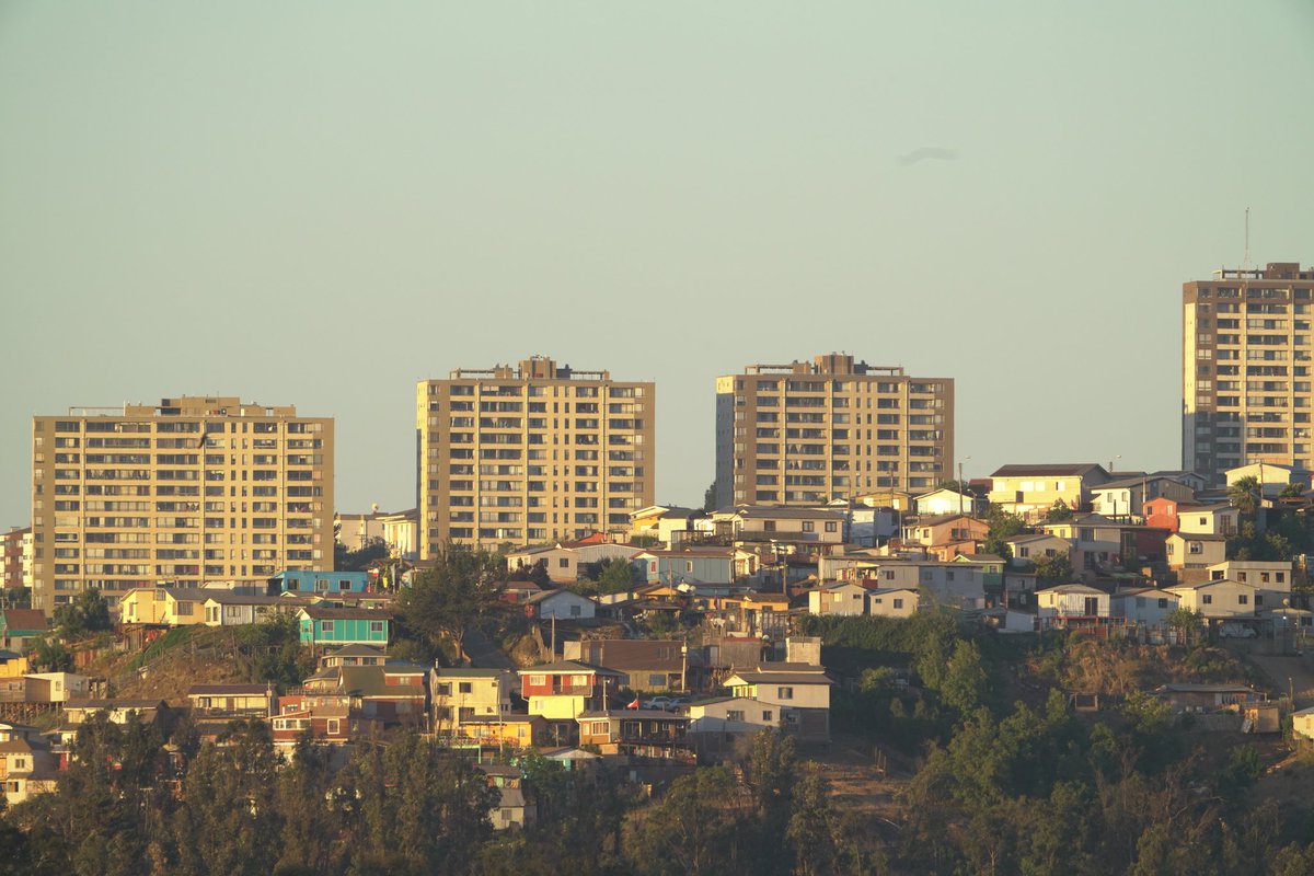 AVL1986's tweet photo. 🌆 #Teleobjetivo #Telezoom #Fotografía #Photography #ViñaDelMar https://t.co/yUoG90RR8c