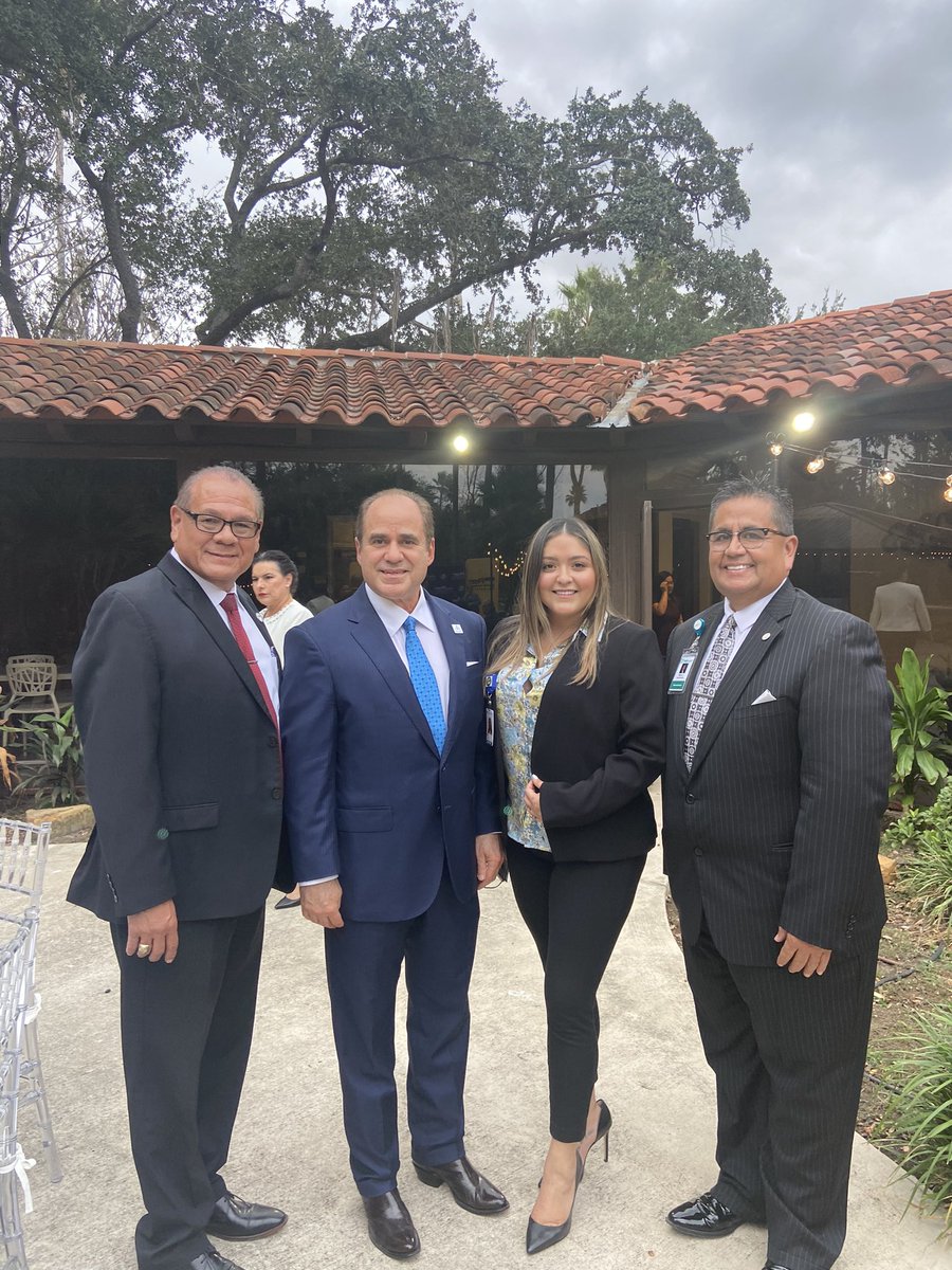 stcjaguars's tweet photo. Nursing education opportunities are coming to Pharr, Texas.
This evening, the Pharr Economic Development Corporation and business community welcomed new STC President Dr. Ricardo Solis to the RGV. New opportunities for STC students are coming soon.
#STCsuccess #PharrEDC https://t.co/nV6P8QGBkm