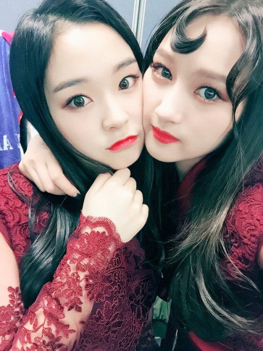 dreamkyatchatw's tweet photo. ⧥ ⠀ ࣪ ⠀  🥀   𓄹   𝗖 ﹆𝗵𝗮𝘀𝗲 __ 𝕞𝕖.   い  Chᥲsᥱ ⠀*⠀ 𝚖𝚎ㅤ.ㅤ𝔇𝔯𝔢𝔞𝔪' ⠀› 𝗸𝘆𝗮𝘁𝗰𝗵’𝘀 ❜ 𓈀 on ╱𝖾𝗏𝖾𝗇𝗍  : #UNIQDB

Me jale a Thea de la manito porque quiero cantar #EOEOwUNIQ a todo volumen. Felicidades por su debut chicos. 💃💕 https://t.co/xEqgg6J1mG