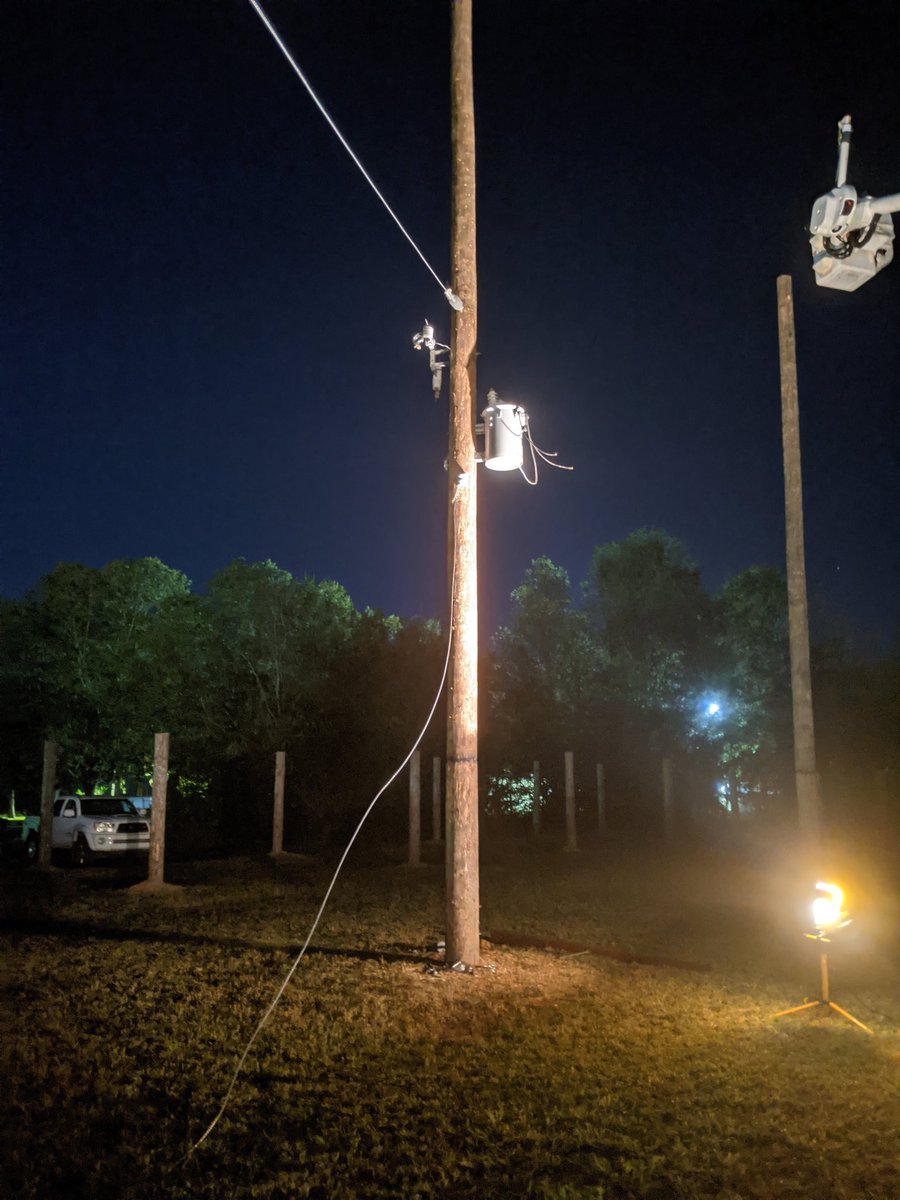 KeciaForehand's tweet photo. Tools of the trade....lineman life @wccdothan @WFDWallace https://t.co/bWwdAQXtMP