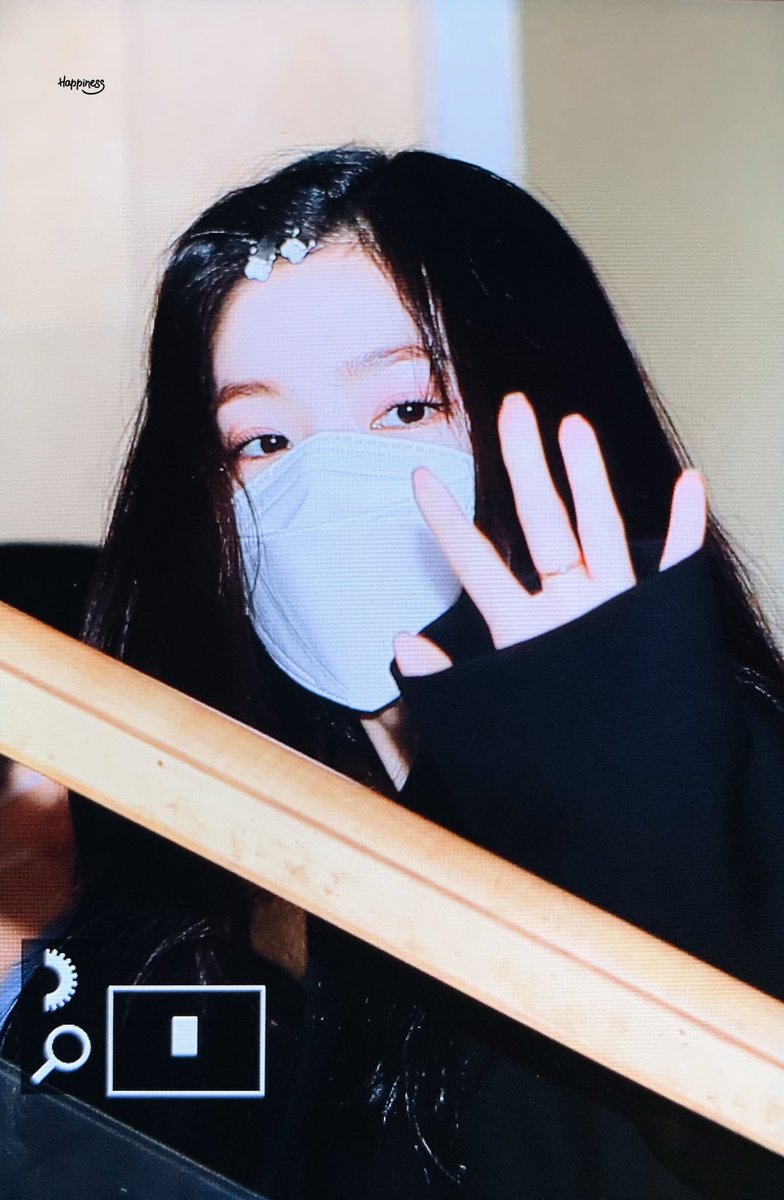 hourly irene (@hourlyirene_) on Twitter photo 