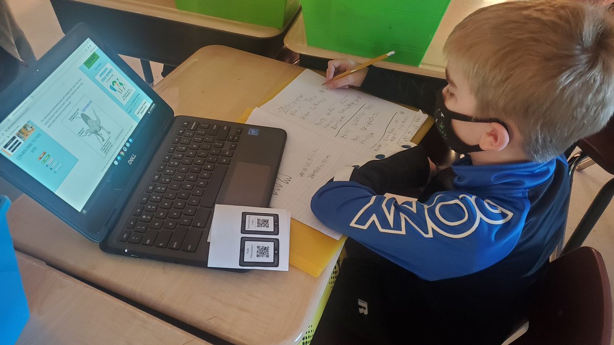 lah0215's tweet photo. The students loved using QR Codes to research their favorite dinosaur. Great way to conclude our Fossil Unit.
#highinterest
#technology 
#notetaking 
@PlachetteLewis
@HopeFBarr 
@RyanEarlJames https://t.co/2eMicgQbA2