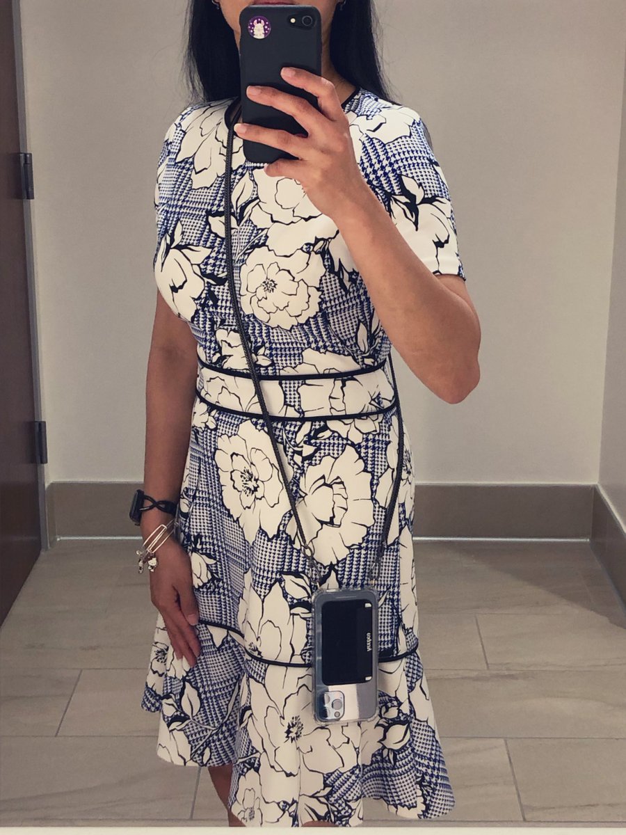 Loving this phone sling trend! #keebos