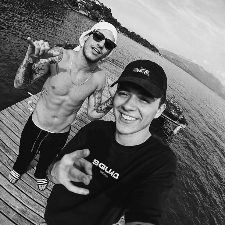 qgbdl's tweet photo. Não se esqueça, estamos contigo, ok?
💌 De: @lbertinx https://t.co/Cndoiup86a