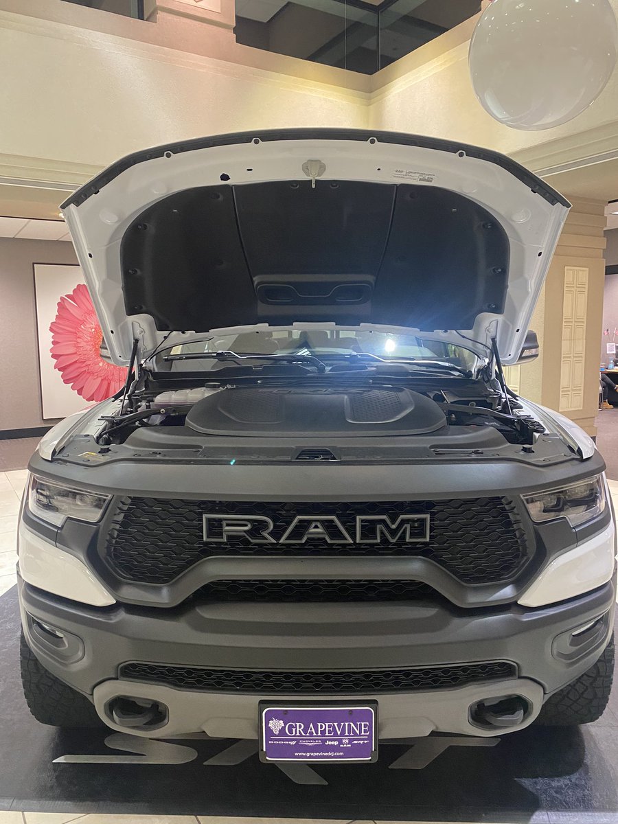 iChaseCheccs's tweet photo. Oh I got another TRX for sale this time itโs the 2022 ๐ฎโ๐จ
๐ฉธ๐ผ๐ฅ โผ๏ธ๐ฅ
๐ฆSUPERCHARGED 6.2L HEMi
๐ฅ702HP
๐ฅ0-60 in 4.5 Seconds
๐ฅWORLDS FASTEST PRODUCTION TRUCK
CAN BE YOURS TODAY
๐๐๐
๐ฒ337.658.6846
๐๐๐
#Dallas #Texas #mopar #Ramtrx #DFW #FortWort https://t.co/7UyUTWcAvP