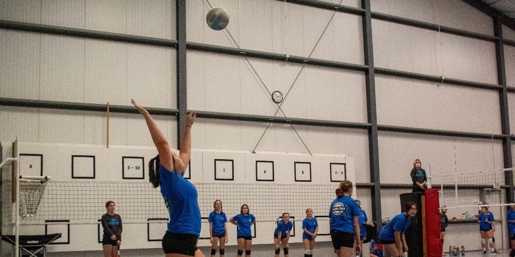 #WeAreSilverState 🏐

5️⃣ Days until Club Season

Mark your calender 📅 Mandatory First Serve Meet and Greet 
◾ Saturday, November 13: 11-1pm
◾ @ SSVC Reno (4675 Aircenter Circle)
◾ MANDATORY FOR PLAYERS AND FAMILIES (those participating in NIAA State Tournament are exempt)