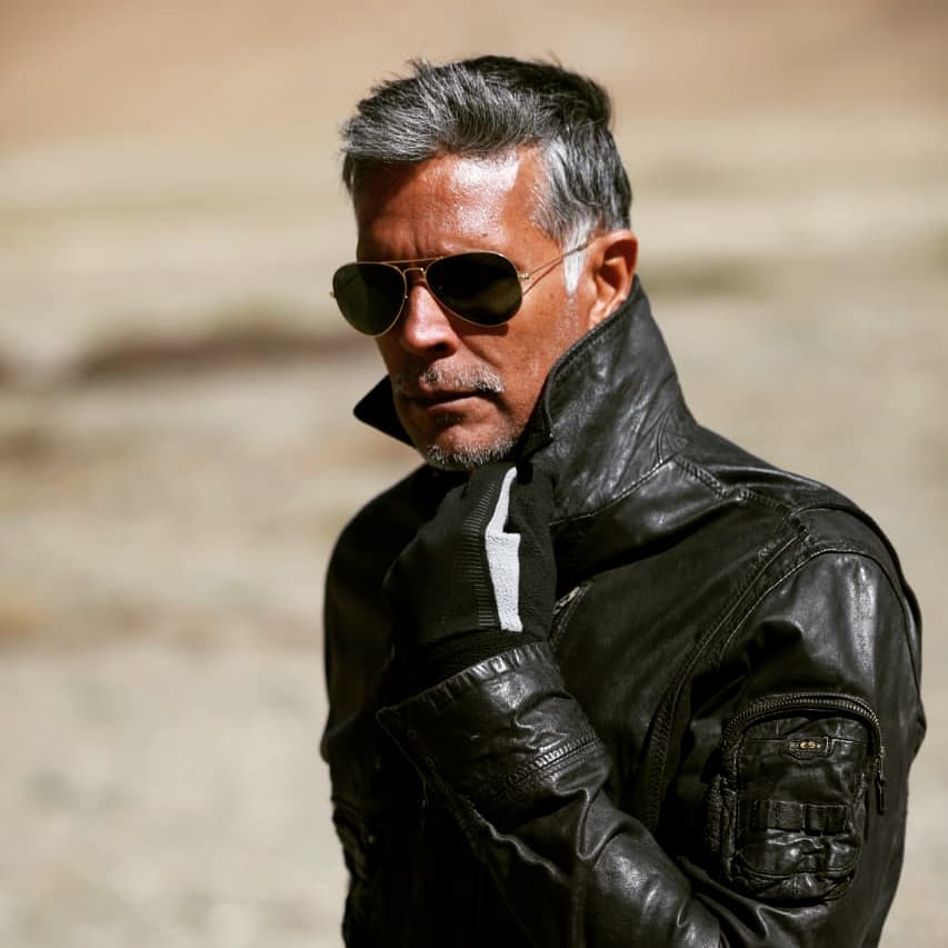 Happy birthday Milind Soman !! May all your wishes come true and you\ll always look as cool as you like now!! 