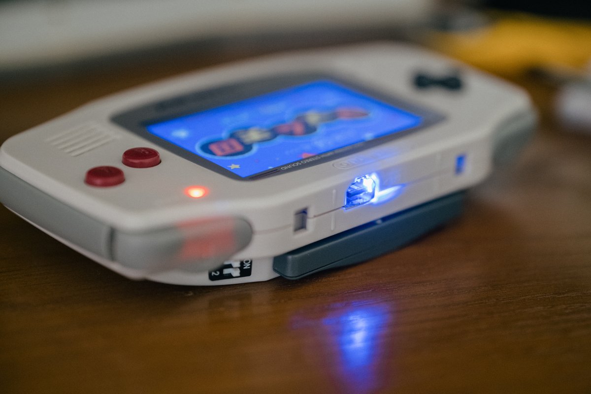 液晶蓄電池 gba カスタム内蔵 ちまちま作ってたカスタムGBAがやっと 