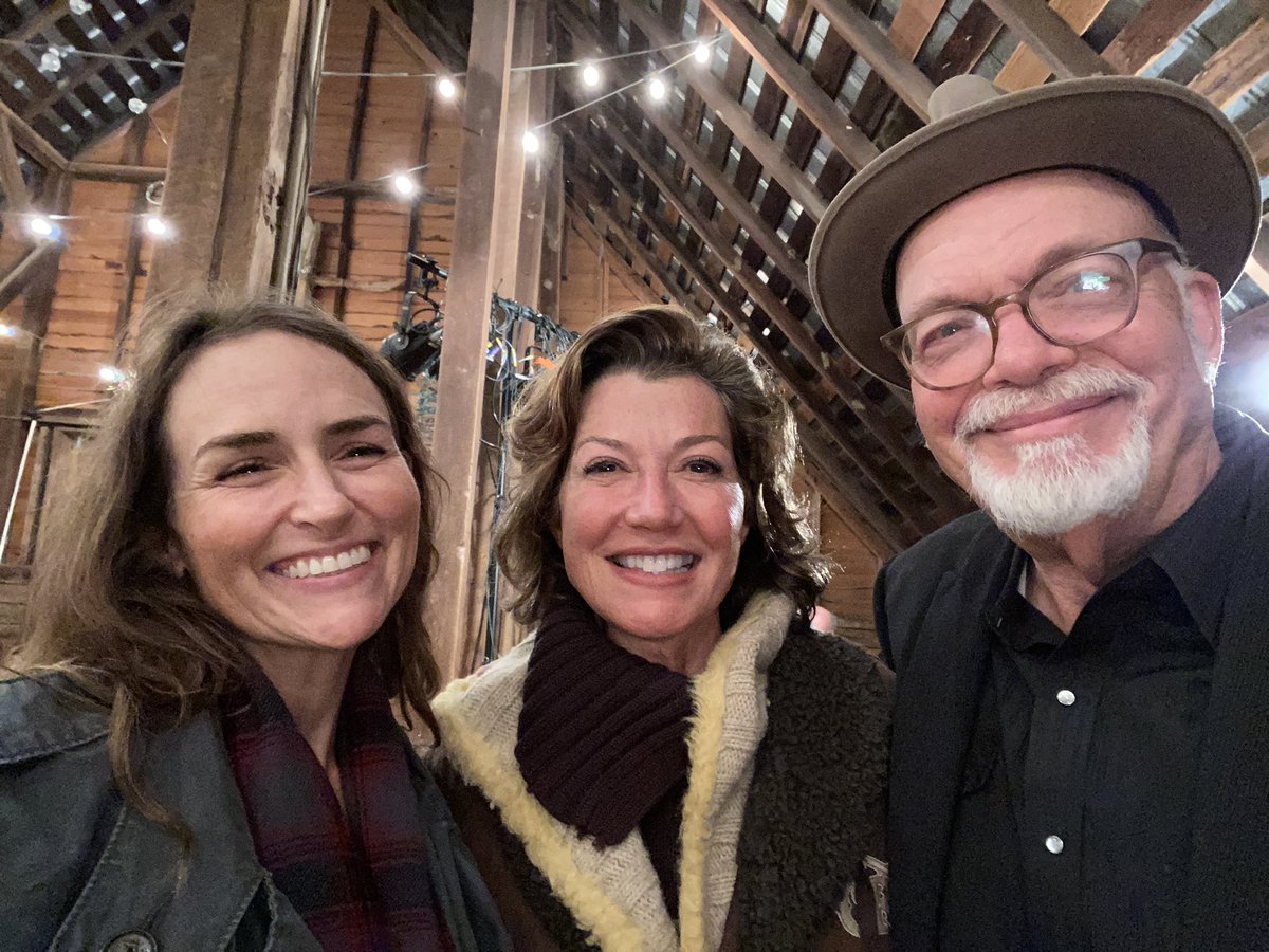 Nearly 40 years from friendship with Amy Grant! Tonight we performed at her farm.  L-R Jenny Littleton, AG, PM.  @amygrant https://t.co/ZMwOXsHpoZ