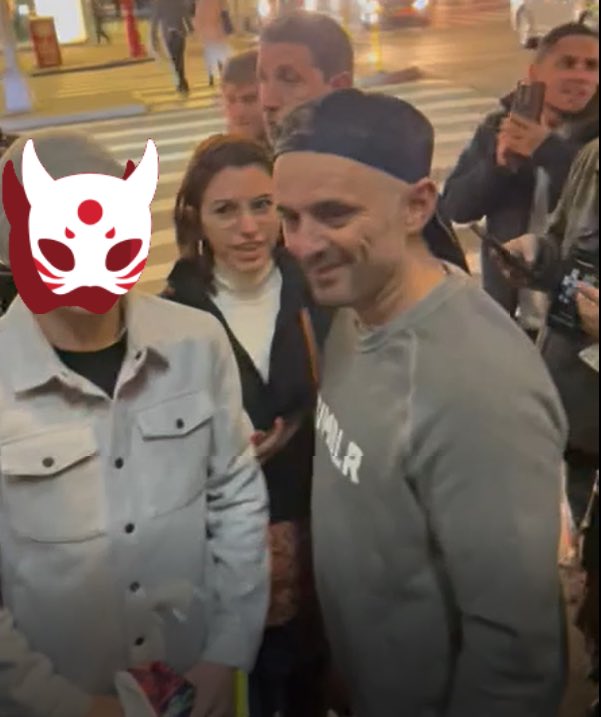 wookens's tweet photo. Imagine meeting @garyvee @DeezeFi @CryptoKaleo and @Jruffhouse in the same day. #NFTNYC has been a fucking vibe dude. https://t.co/07DVji22oT