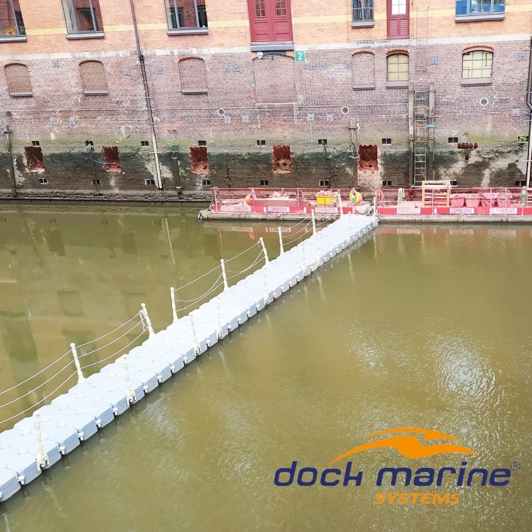 dockmarinesys's tweet photo. Sunnydock’s proven durability makes the system perfect for heavy duty industrial applications, including floating drilling platforms, architectural renovation, walkways, utility platforms and so on #dockmarinesystems #sunnydock #utilityplatform #walkway #pontoon #floatingdocks https://t.co/KFhvYDK0TS