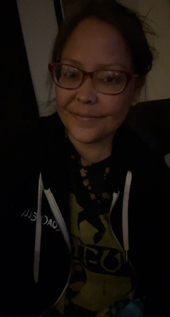 RealJanaBanana8's tweet photo. I hate wearing glasses but omgoodness so much relief from contacts #blindbat ๐ค https://t.co/XAAYo4W9sY