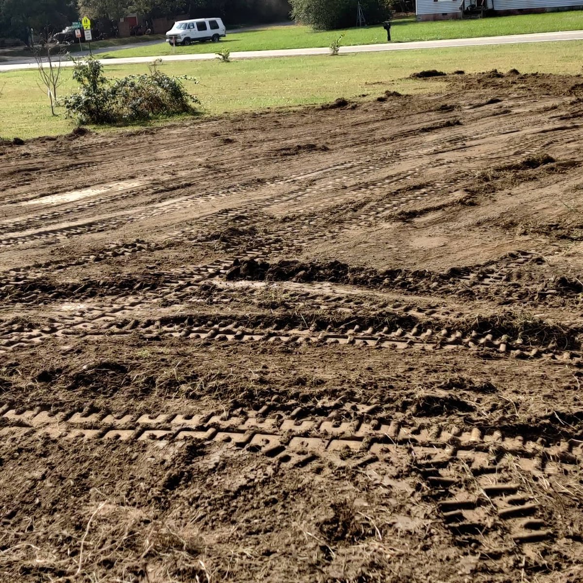 RenewRichmond's tweet photo. Huge thanks to our supporters who helped us rent a skid steer, transport it (thanks @rvaparksandrec!), and borrow a dumpster so we could clear a ton of old debris at G.H. Reid Elementary School! The renovation of Reid's garden is moving forward! #schoolgarden #rvaschools https://t.co/zSGDt8L0r6
