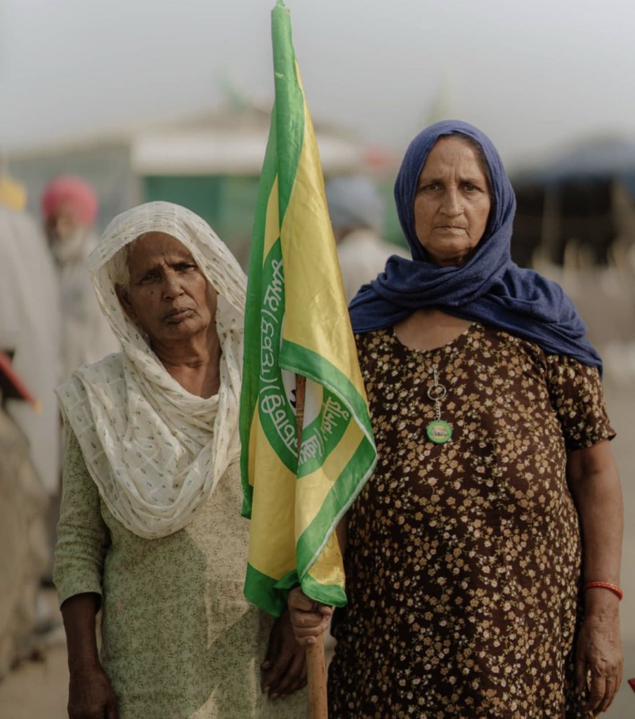 itsBrarBaby's tweet photo. Our brave mothers have been fighting for a year and took a lead role in Farmers' protest.

Big salute and respect for all our great mothers. That's the Women Revolution.

#DiwaliWithFarmers https://t.co/bwSOIINoL6