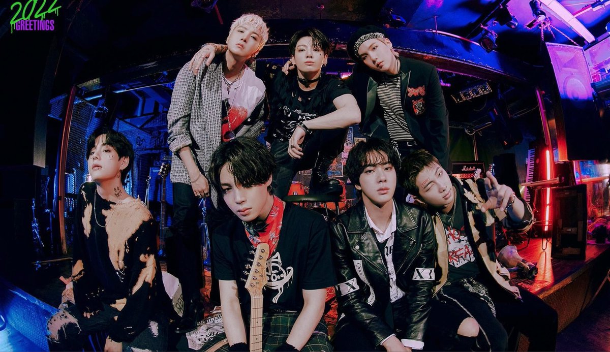 AshleyFelix13's tweet photo. Who in BTS??
- first caught my attention: Jin
- first bias: Jin
- current bias: Jungkook
- bias wrecker: Jin, Hobi and Jimin
- first music video i watched: blood, sweat and tears 
- favorite song: Dionysus, Sliver Spoon and Cypher Part 2💜 https://t.co/6nrc9tphUS