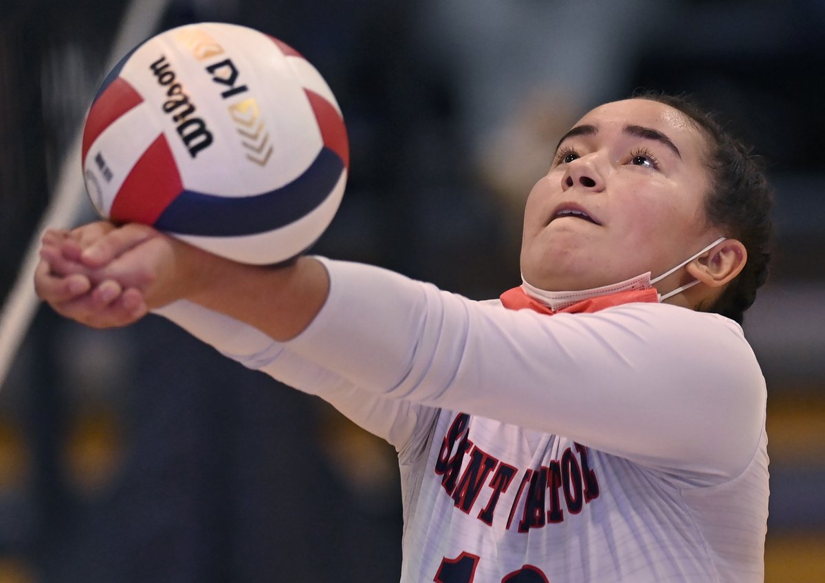 IHSA Class 3A Sectional Championship - Saint Viator over Lakes, 25-17, 23-25, 25-17. <a href="/LCNewsSunSport/">News-Sun Sports</a> chicagotribune.com/suburbs/lake-c… <a href="/Pioneer_Press/">Pioneer Press Sports</a> chicagotribune.com/suburbs/arling… <a href="/bobnarang/">Bobby Narang</a>