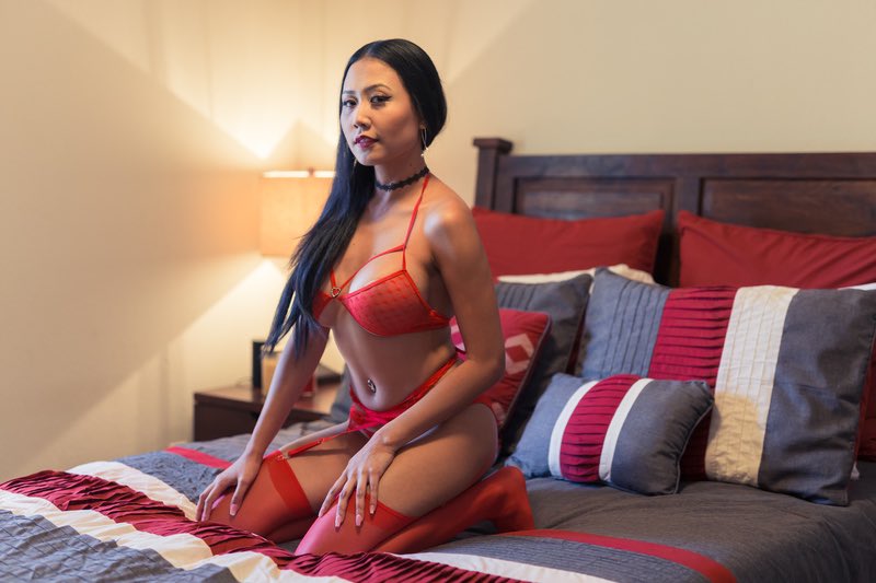DiamondWebcams's tweet photo. Come watch this gorgeous lady right now. 

https://t.co/teODPJVU17

#diamondwebcams #liveshows. https://t.co/Uu6ftXBiVB