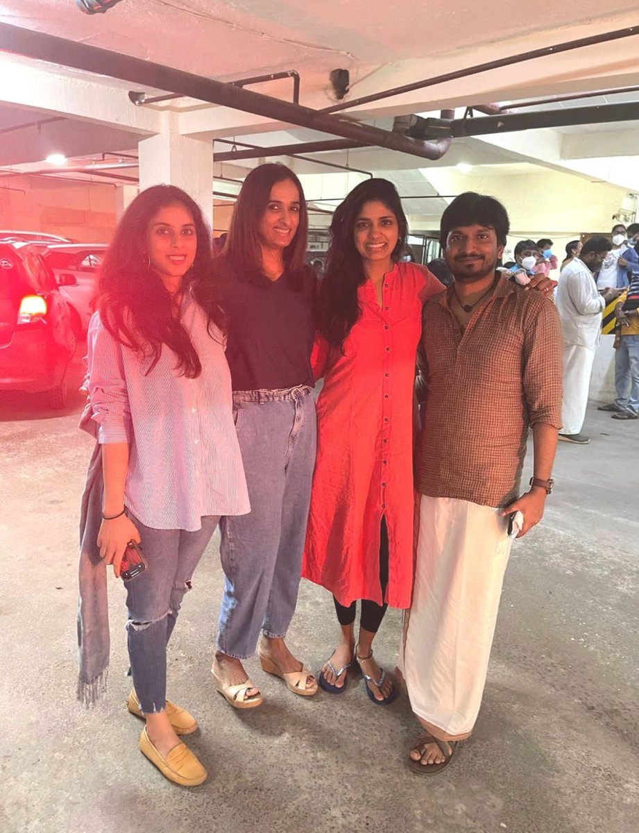 archanakalpathi's tweet photo. Mass celebrations for FDFS @agscinemas with @desingh_dp 🙌🙌#AnnaattheDeepavali https://t.co/zBhsByvCQC