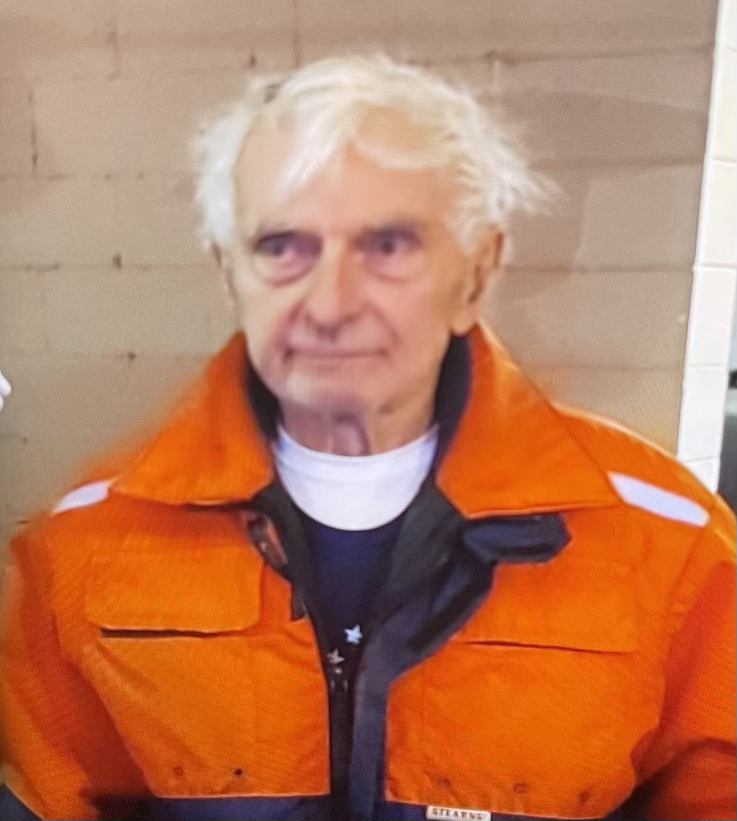 ActionPage1's tweet photo. Salisbury Ma  Search for Elderly male with dementia walked away from a home On Railroad Av. https://t.co/1bZ74IQH4A