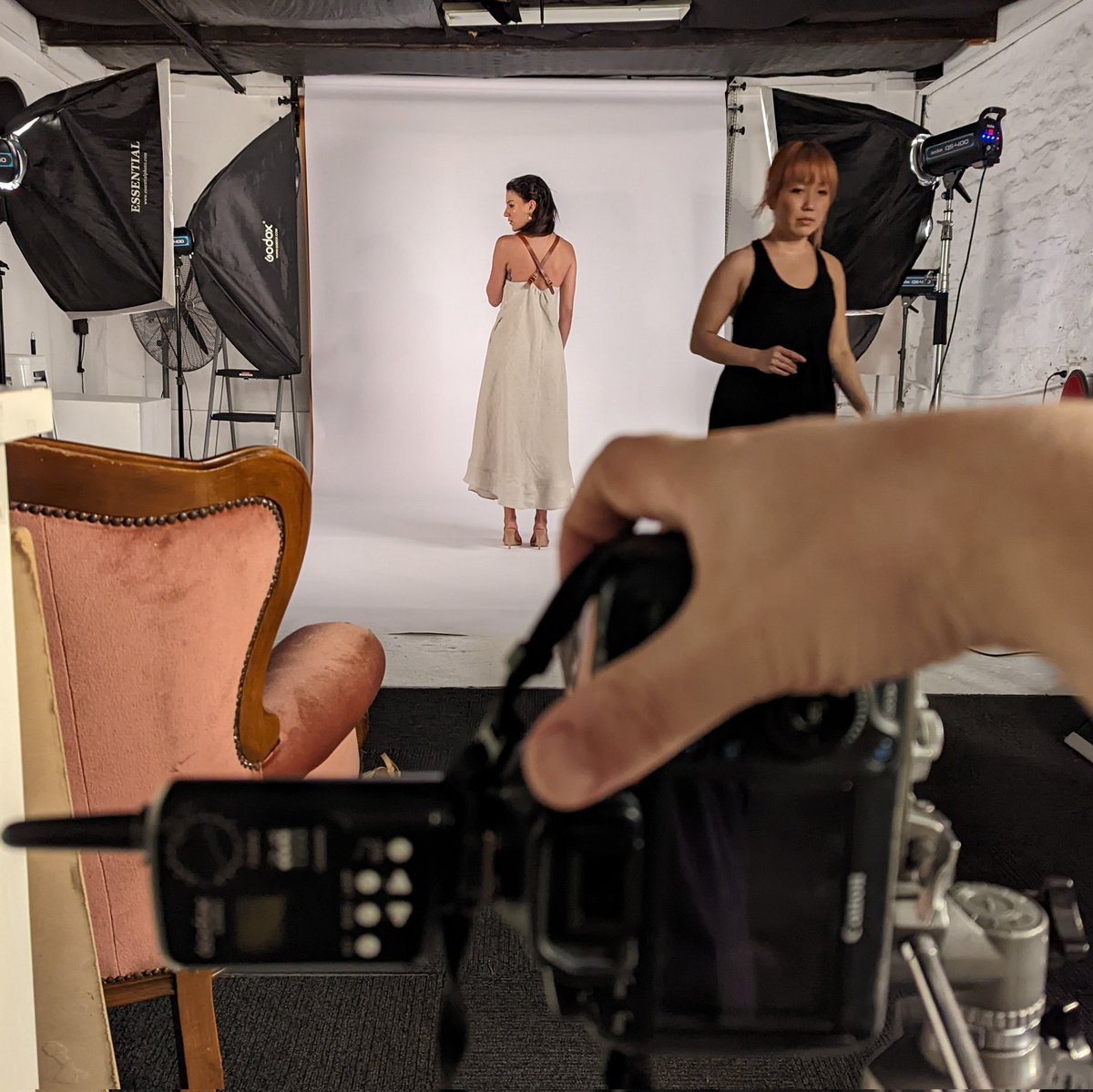 foraggiophoto's tweet photo. Been a while since I've done this. Good to be back at it for @TheRushingHour | #fashionphotography #fashion #photography https://t.co/E3nt54p8sc