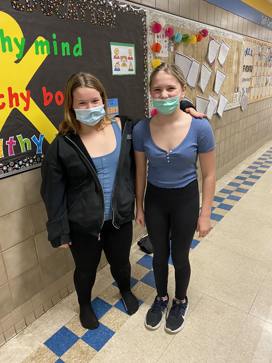 WadenaWes's tweet photo. Twin Day! https://t.co/GlCusBu6U1